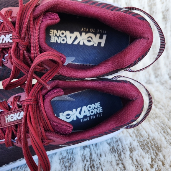 Hoka One One "Rincon 2" Athletic Running Shoe Maroon White | Women's Size 8.5 - Picture 8 of 13